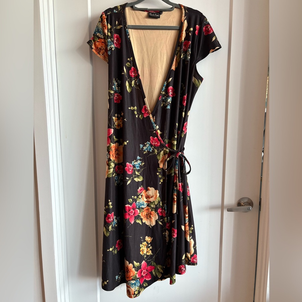 ModCloth black floral wrap midi dress size L